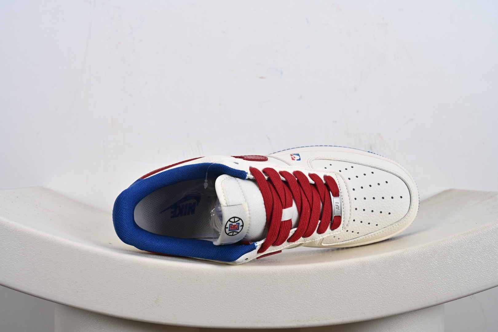 定制版NK Air Force 1 '07 Low “NBA联名——快船米蓝红”空军一号 低帮 运动鞋 休闲鞋 QW5606-274