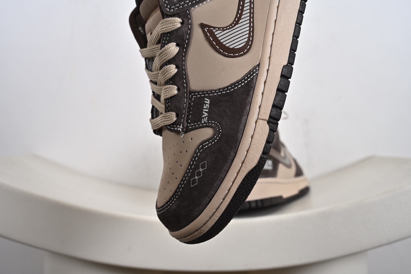 Nike SB Dunk Low 灰棕 DG2025-001