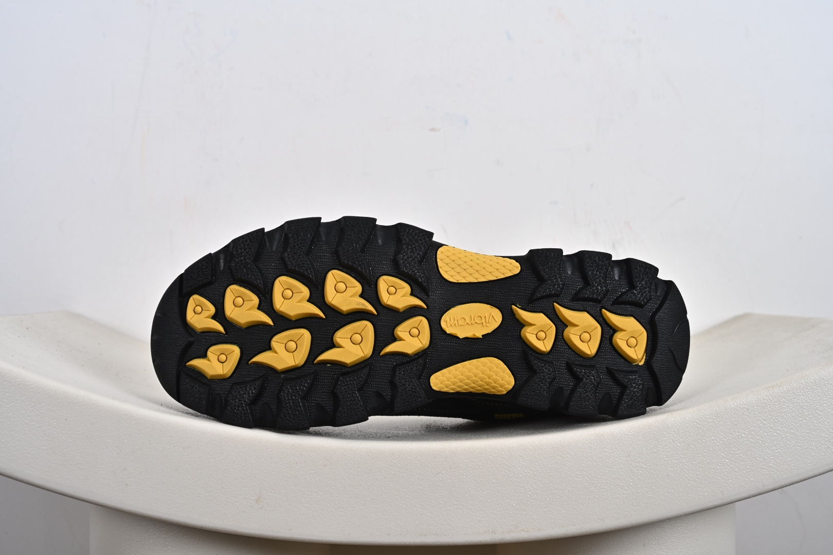 Columbia 哥伦比亚户外登山鞋 户外越野徒步鞋