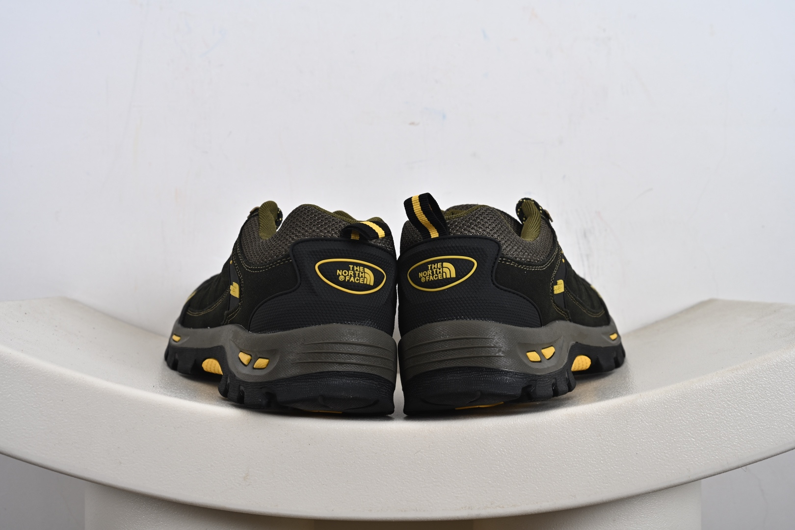 Columbia 哥伦比亚户外登山鞋 户外越野徒步鞋