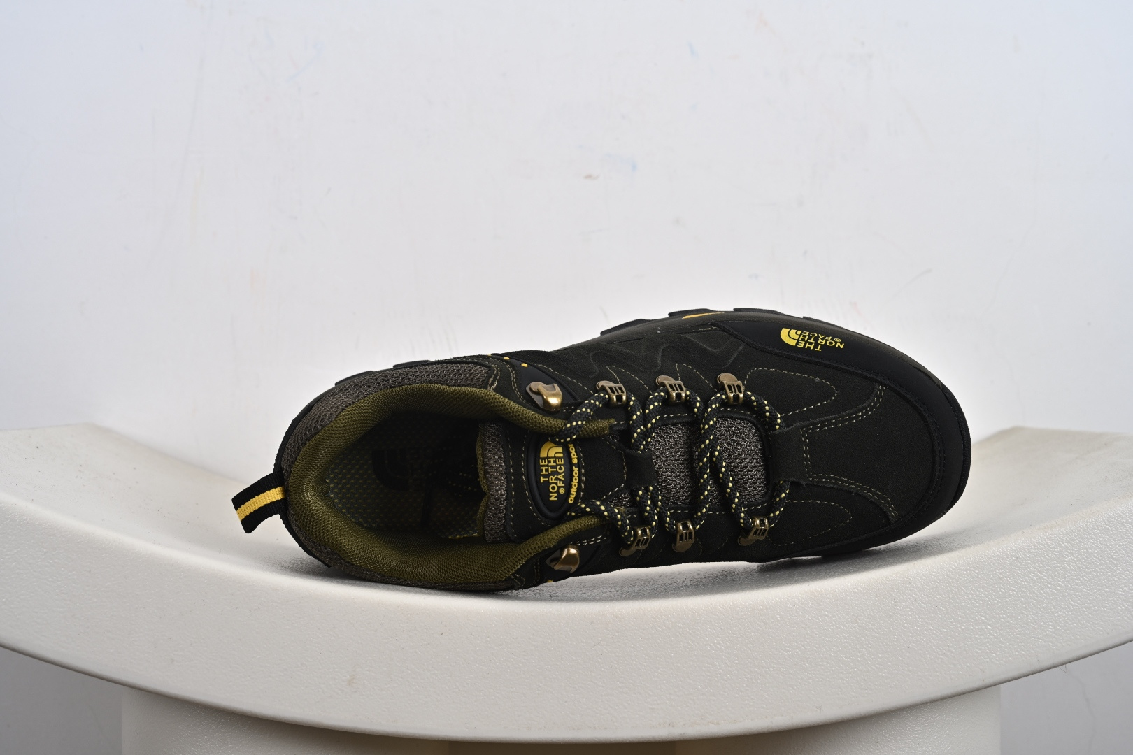 Columbia 哥伦比亚户外登山鞋 户外越野徒步鞋