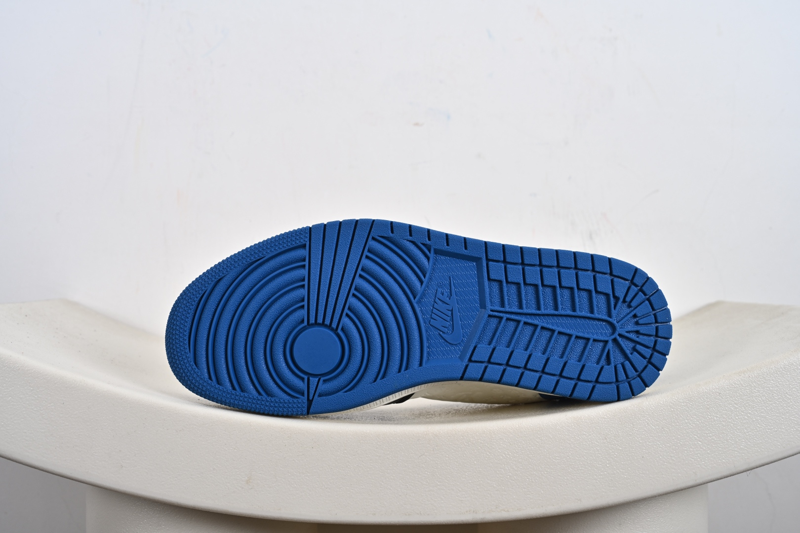 高端定制Air Jordan 1 Low AJ1 乔1 “LV路易威登联名---白黑帆布印花”高端定制 低帮复古篮球鞋