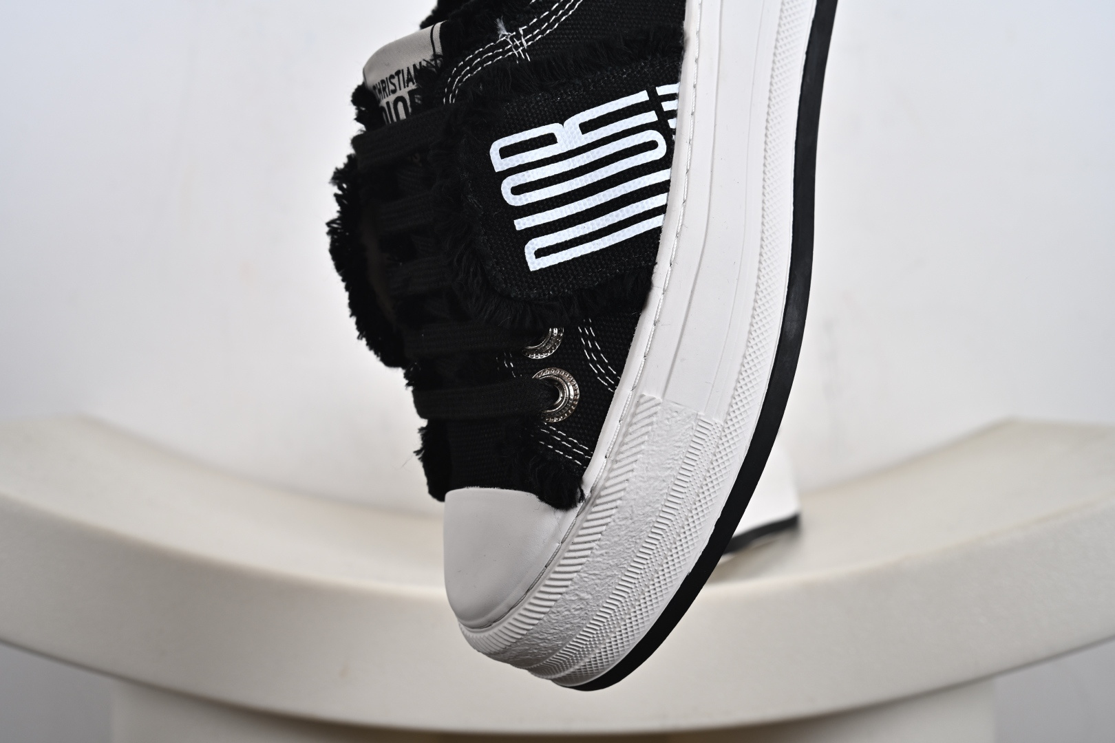 纯原迪奥B33运动鞋2024秋季新品 重新诠释经典的网球鞋