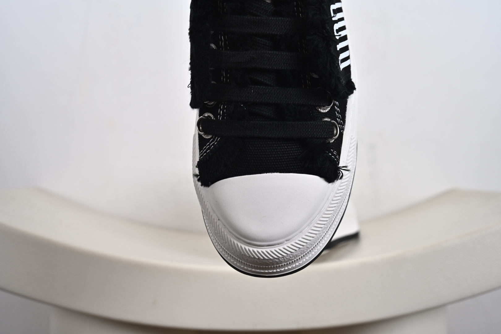 纯原迪奥B33运动鞋2024秋季新品 重新诠释经典的网球鞋