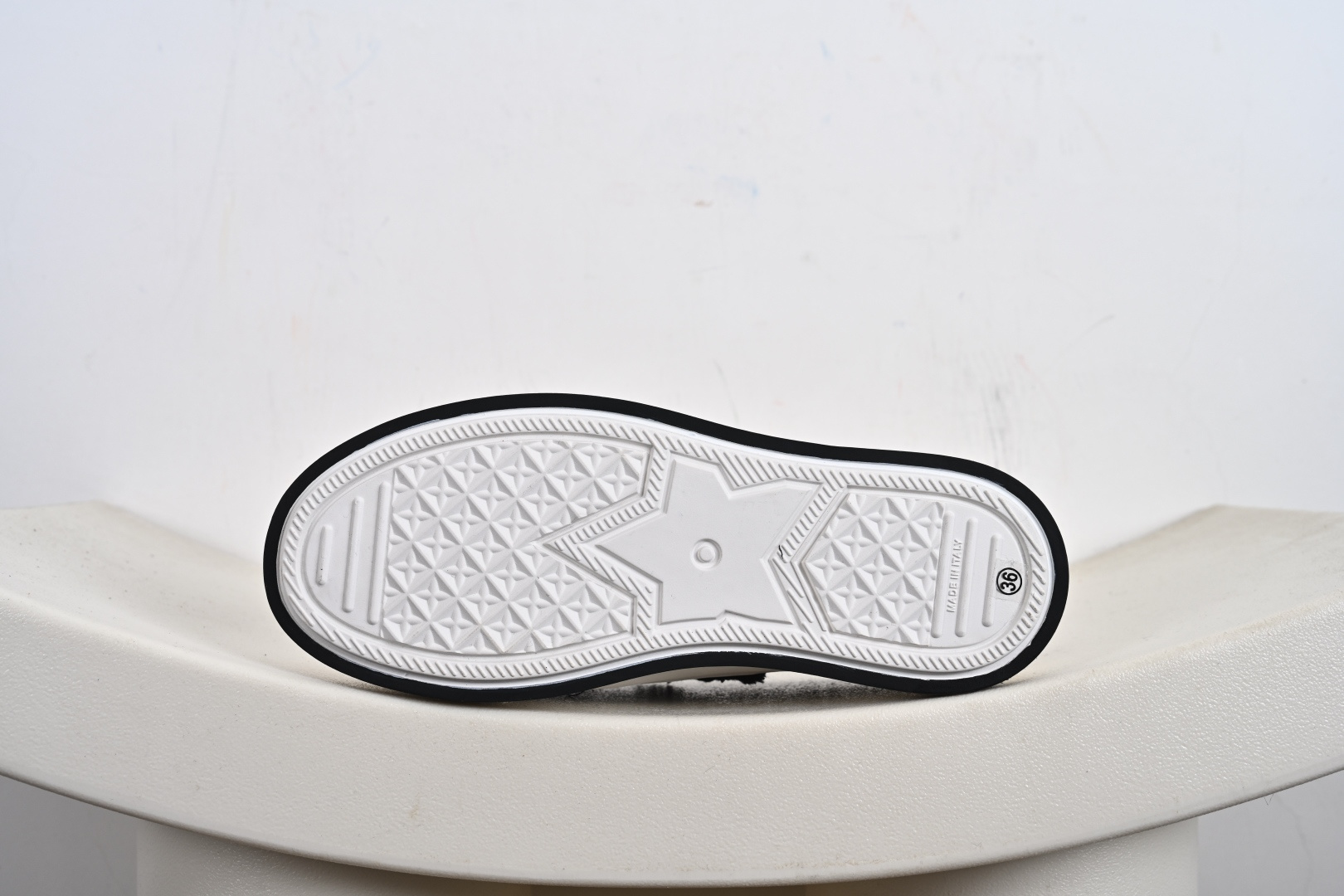 纯原迪奥B33运动鞋2024秋季新品 重新诠释经典的网球鞋