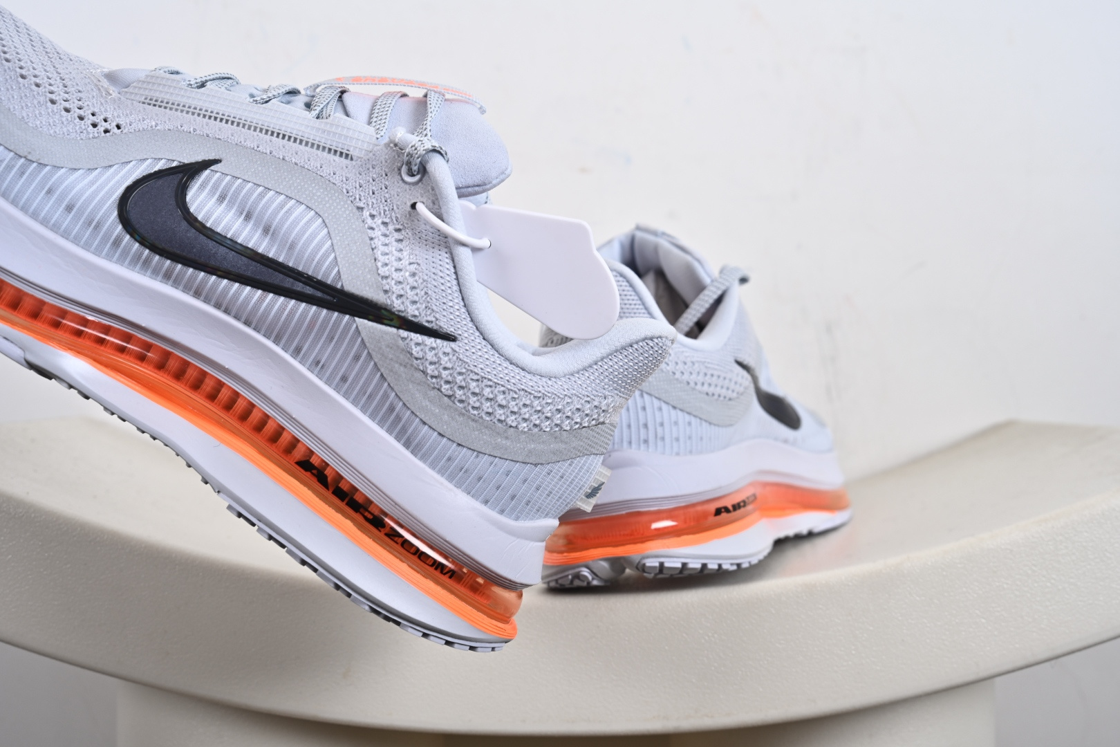 Nike Air Zoom NIKE PEGASUS PREMIUM耐克 新款气垫缓震休闲跑步鞋 HQ2592-002