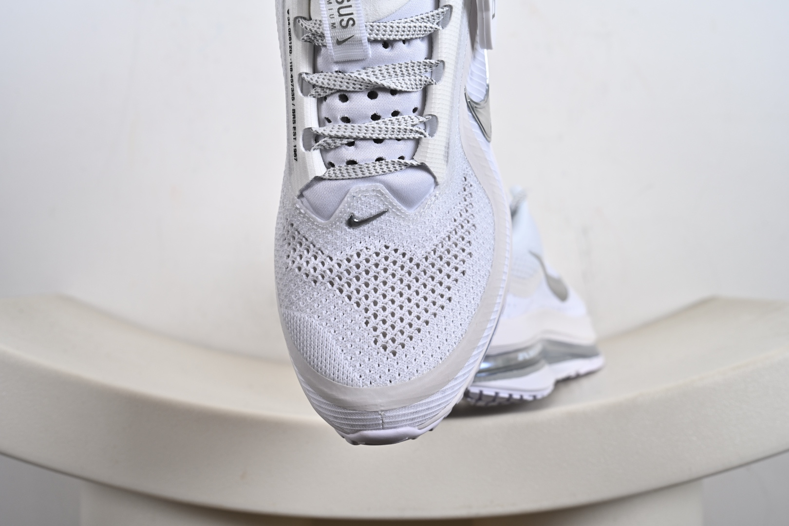 Nike Air Zoom NIKE PEGASUS PREMIUM耐克 新款气垫缓震休闲跑步鞋 HQ2592-002