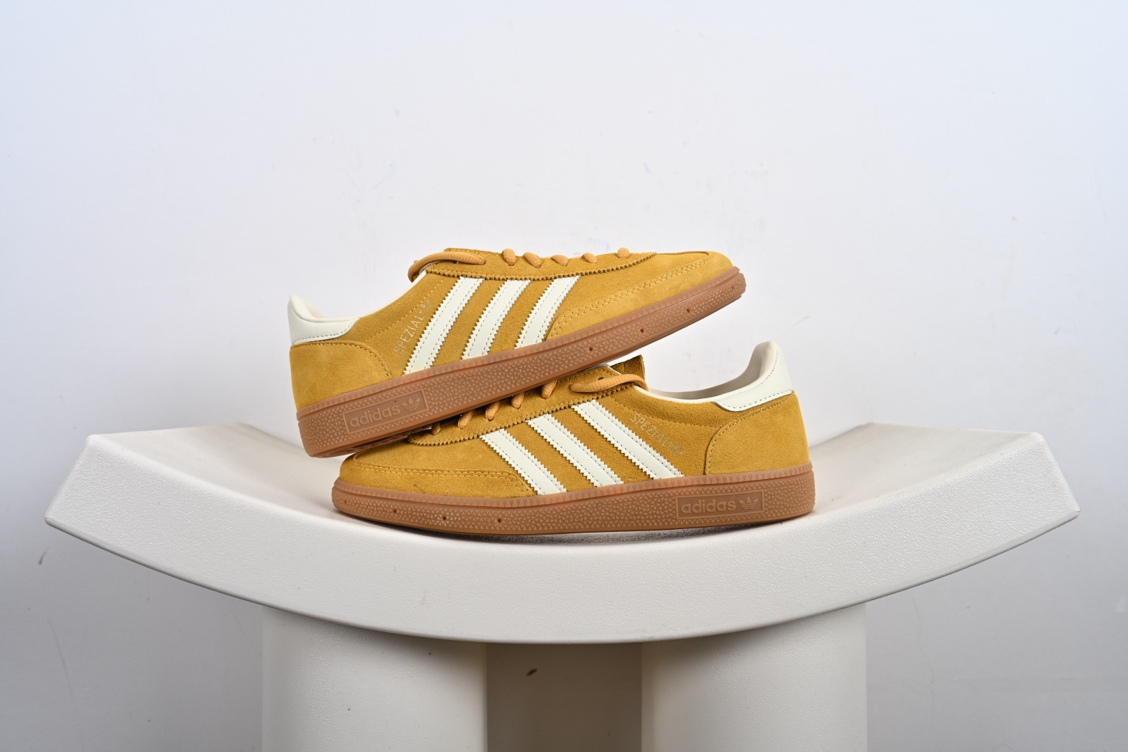 AD Handball Spezial BD7632 DB3021 IG6192 BD7633 FV1227 IF7088 IF6490 IF6562 JR7347 大