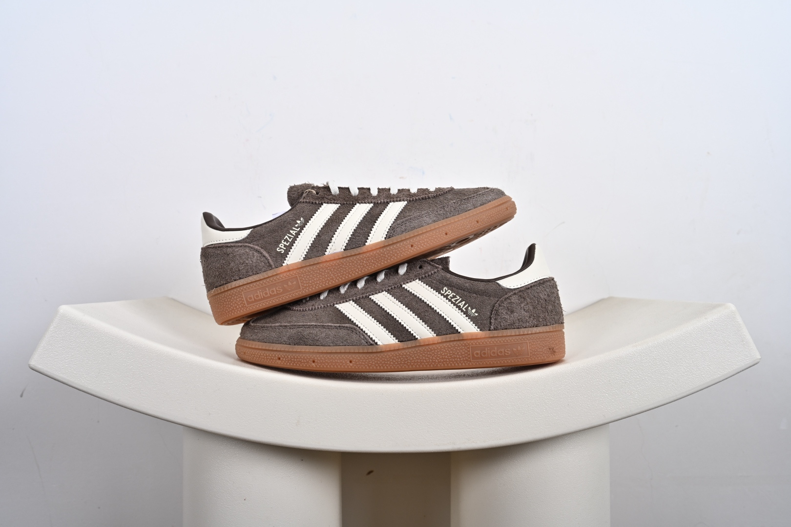 AD Handball Spezial BD7632 DB3021 IG6192 BD7633 FV1227 IF7088 IF6490 IF6562 JR7347 大