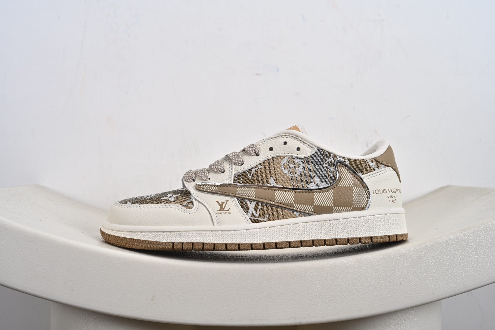 Travis Scott x Fragment Design x Jordan Air Jordan 1 Low OG SP “路易威登LV联名---米白黄LV帆布印花” XS2025-065