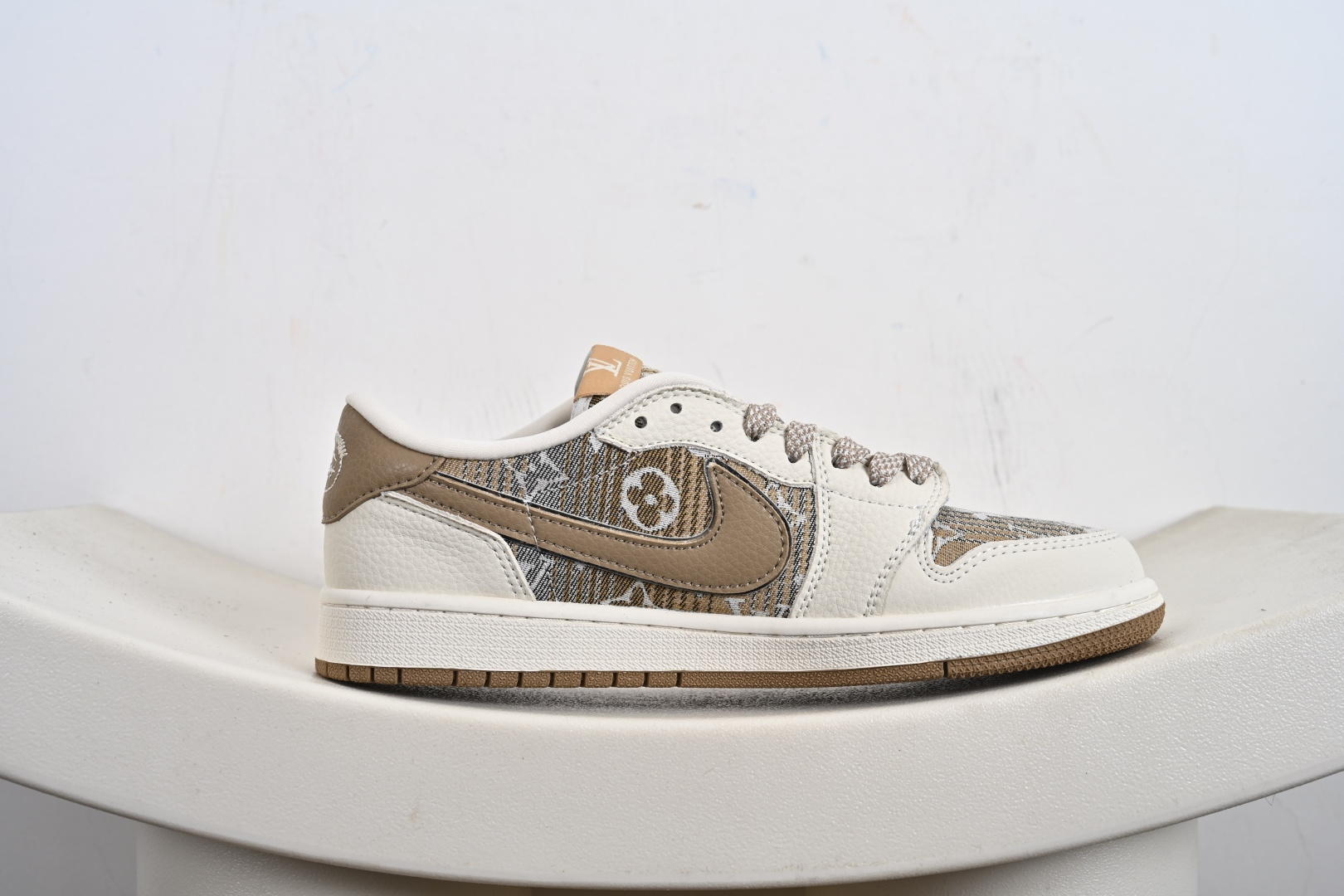 Travis Scott x Fragment Design x Jordan Air Jordan 1 Low OG SP “路易威登LV联名---米白黄LV帆布印花” XS2025-065