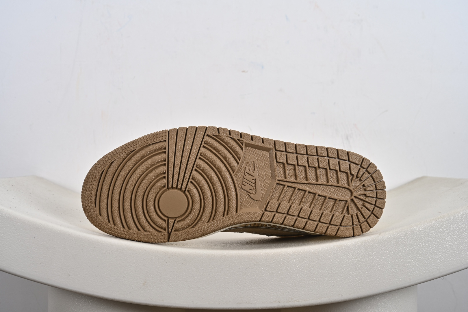 Travis Scott x Fragment Design x Jordan Air Jordan 1 Low OG SP “路易威登LV联名---米白黄LV帆布印花” XS2025-065