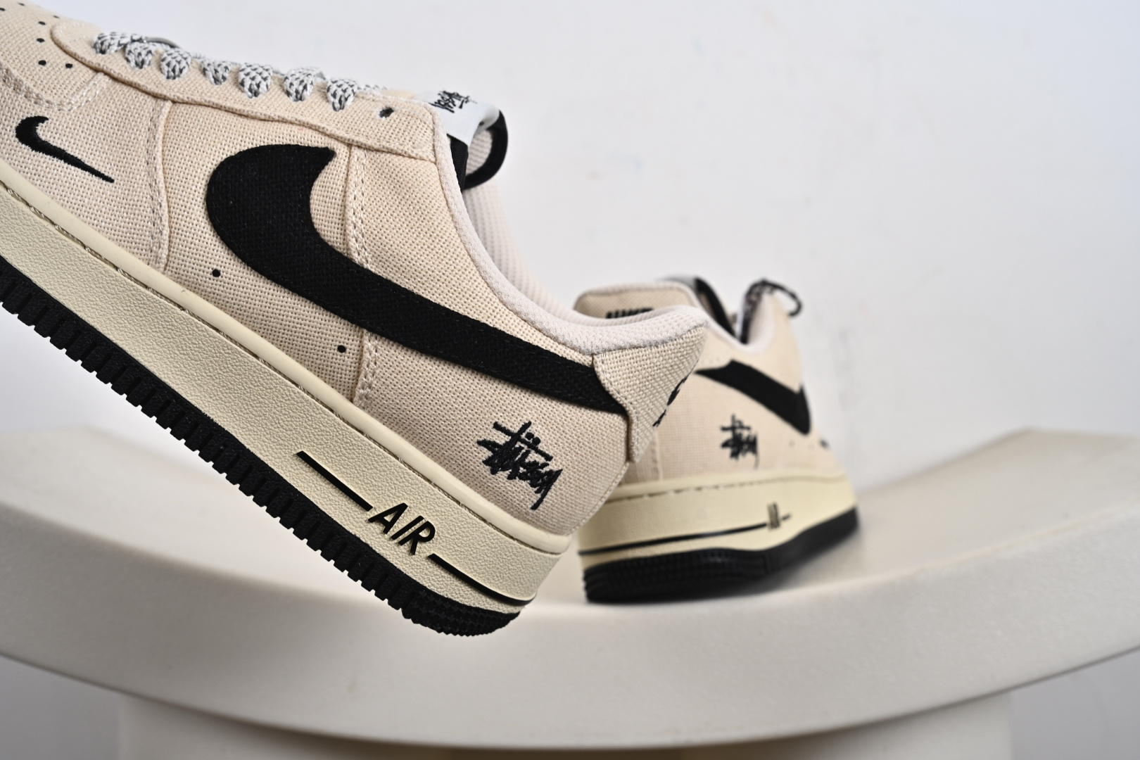 Stussy x Air Force 1 Low 斯图西 x 空军一号 低帮 联名米白黑 XX3168-155