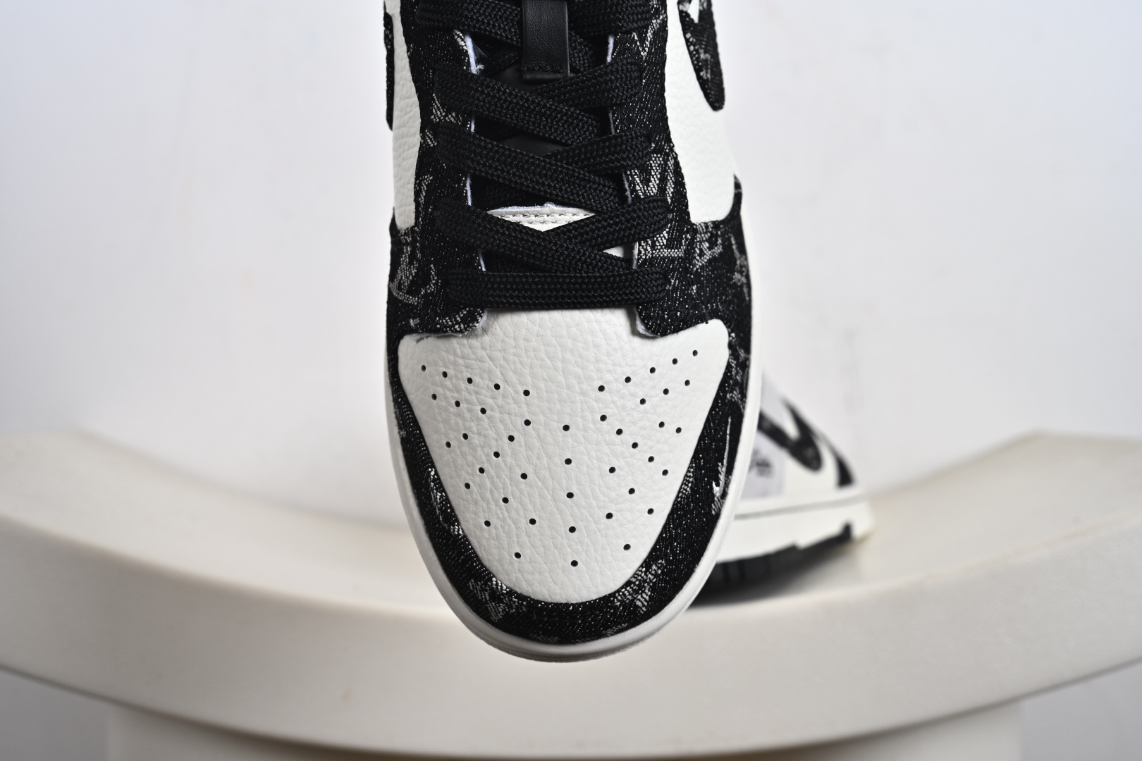 定制版Dunk Low × 高端定制 低帮休闲板鞋 SC0601-473