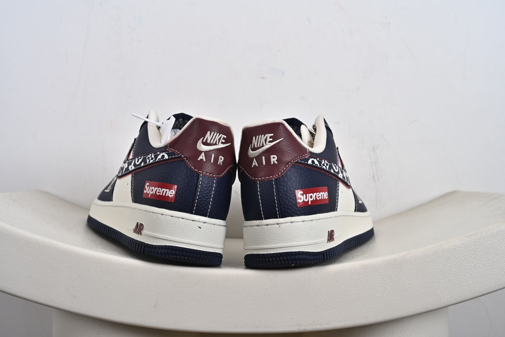 定制版Supreme x Louis x NK Air Force 1 Low Sup x 空军一号 低帮 三方联名 蓝白红 YF9511-801