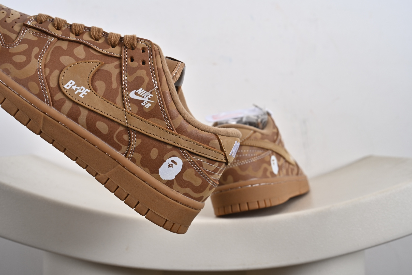 定制版Bape x NK Dunk SB Low Bpae猿人头 x SB 低帮 联名小麦 LW1818-121