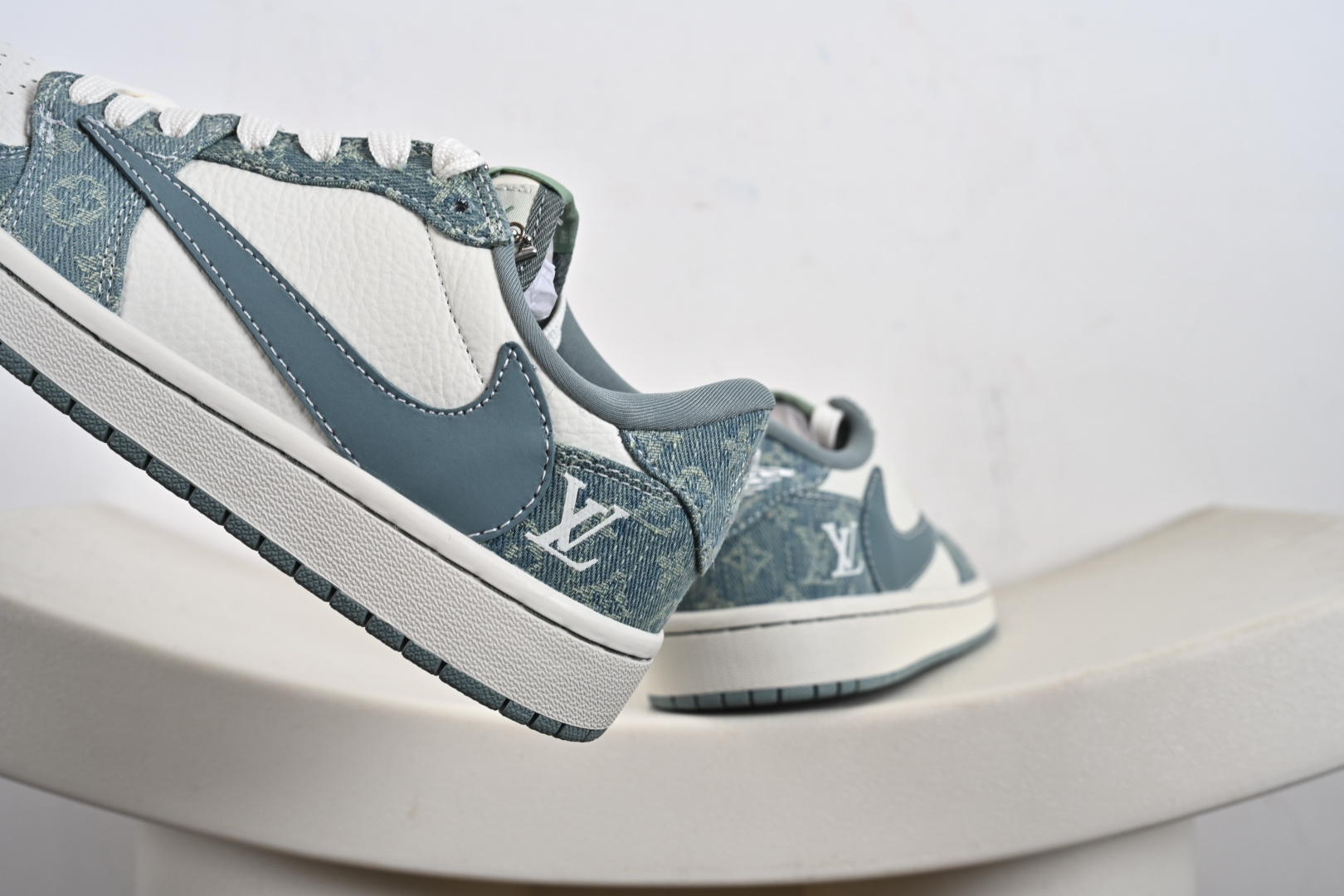Nike Air Jordan 1 Low 定制配色 LV联名 定制AJ联名-高端定制 低帮复古文化板鞋 SC0601-057