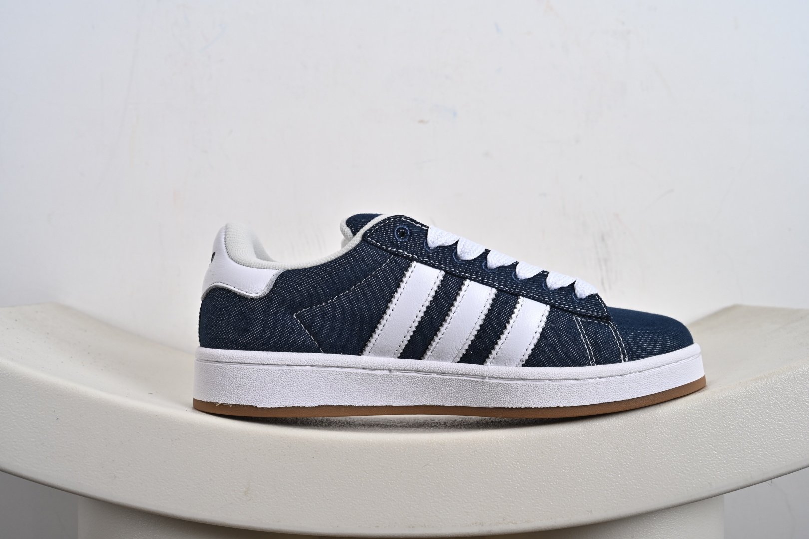 Adidas CAMPUS OOs W 阿迪达斯学院系列 面包风经典复古低帮百搭休闲运动板鞋 JI3163