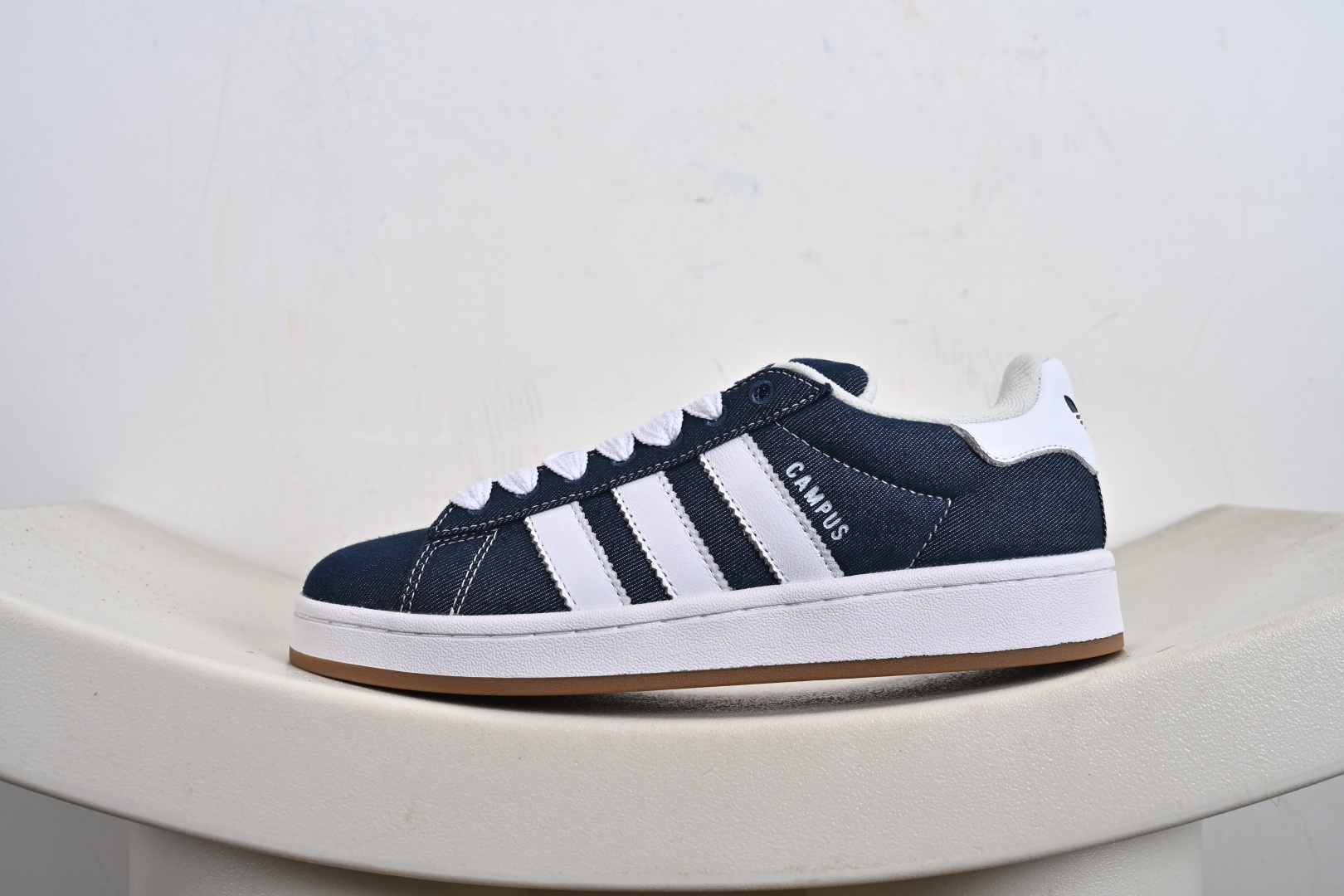 Adidas CAMPUS OOs W 阿迪达斯学院系列 面包风经典复古低帮百搭休闲运动板鞋 JI3163