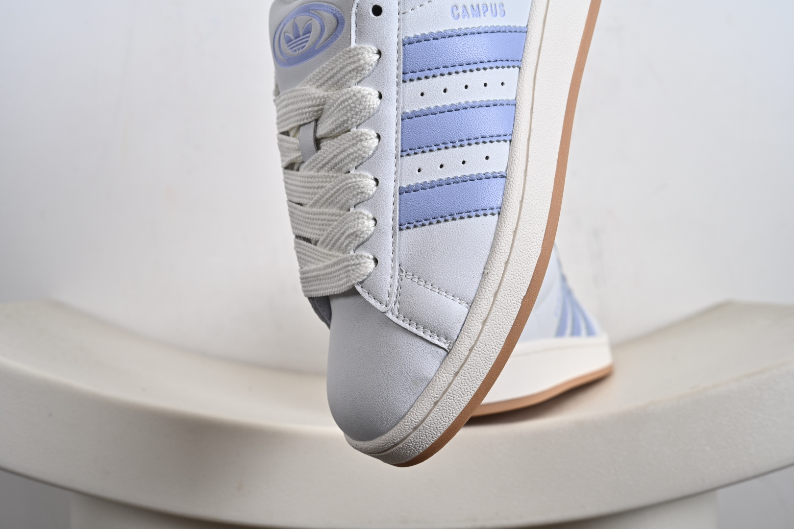 Adidas CAMPUS OOs W 阿迪达斯学院系列 面包风经典复古低帮百搭休闲运动板鞋 JQ7768