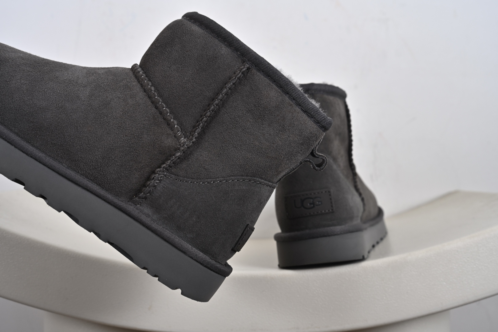 经典款 羊皮毛一体雪地靴 1002072