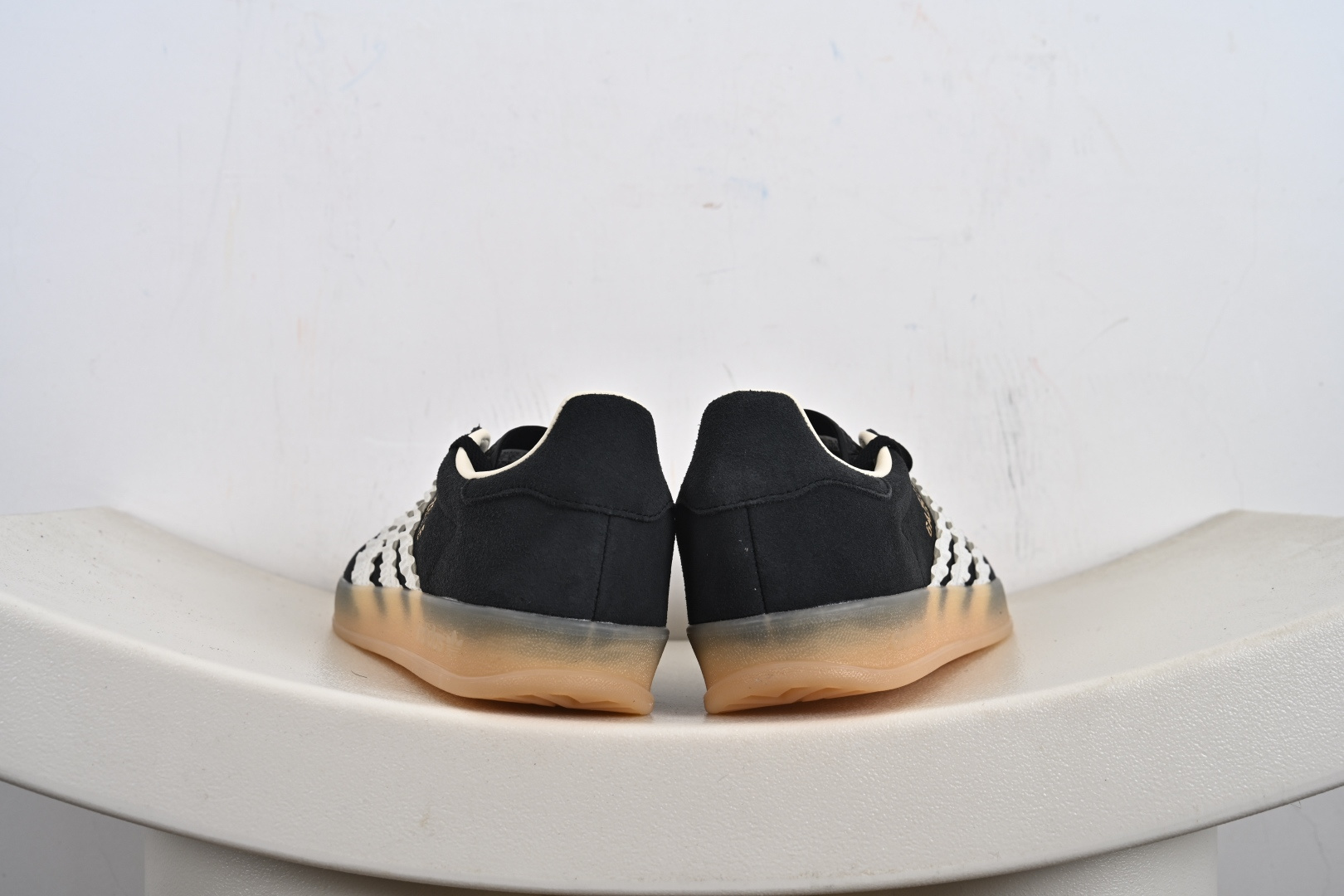 Adidas originals Gazelle Indoor 复古单品 JS1412