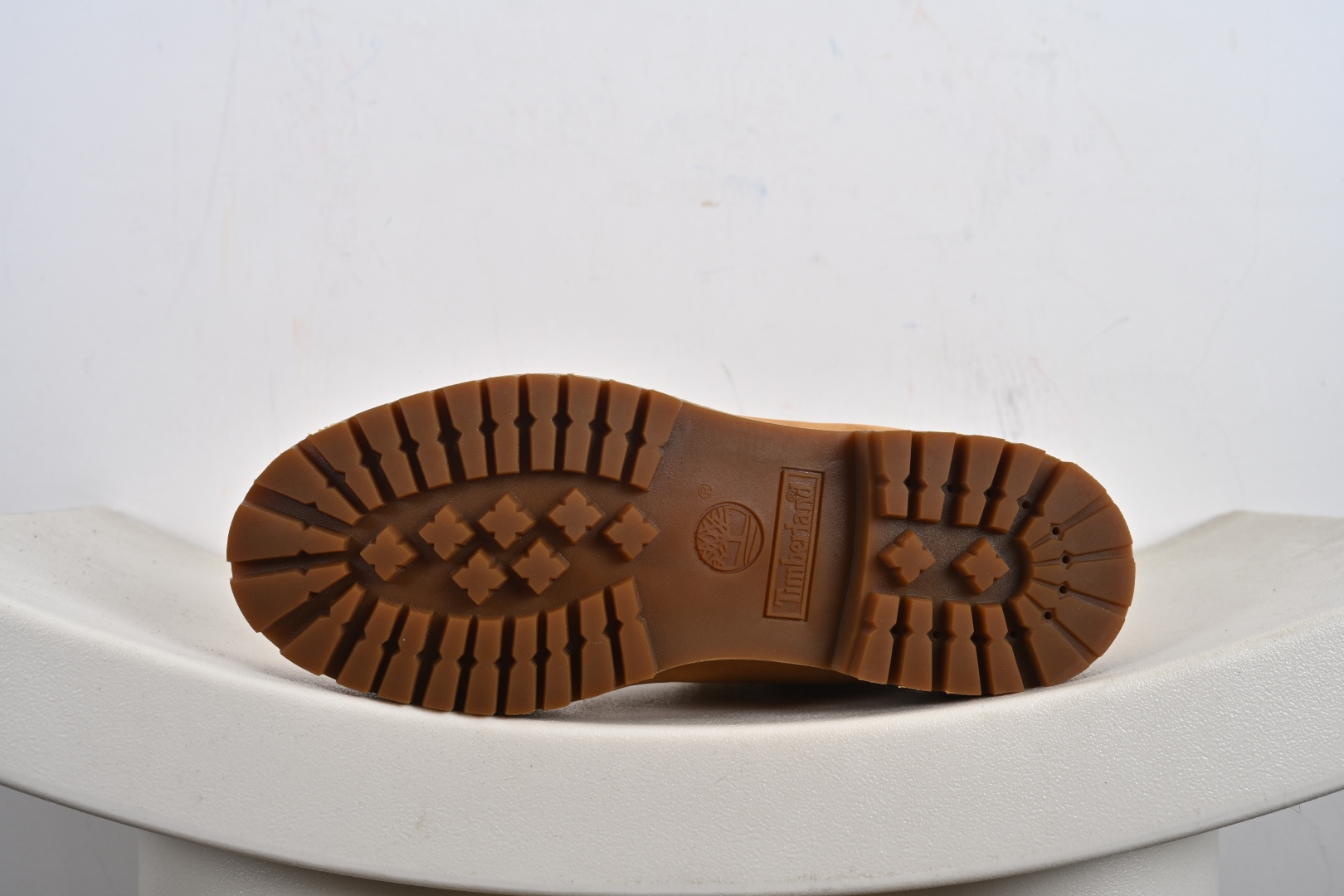 Timberland x Bape x Undefeated 天伯伦x猿人头x不败 超限量三方联名款 TB0A1R7Y231