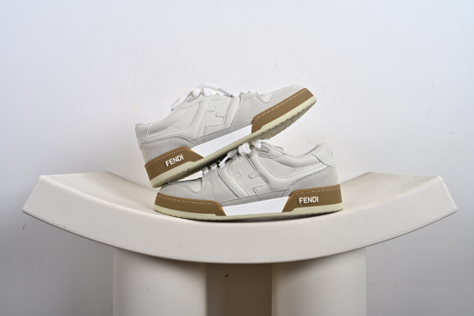 FENDI芬迪match最新爆款情侣款运动鞋板鞋