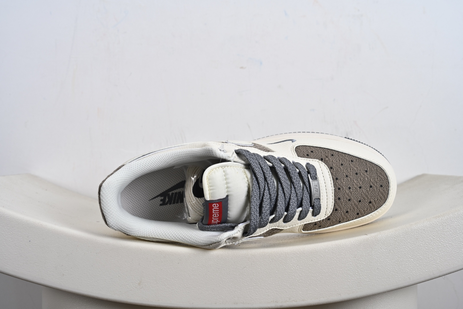 NK Air Force 1'07 Low Supreme联名 米灰帆布 空军一号低帮休闲板鞋 XX3168-210