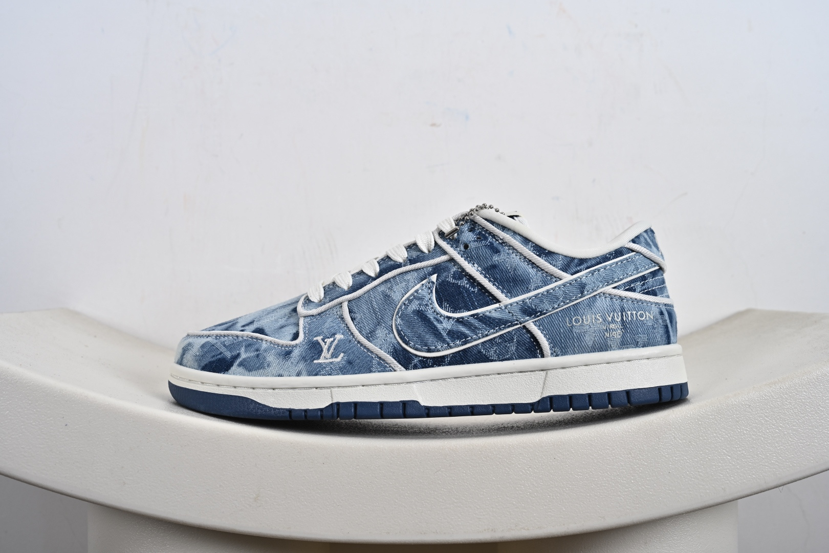 NK SB Dunk Low 联名 淡蓝牛仔 周年高端定制 低帮休闲板鞋 SC0601-468