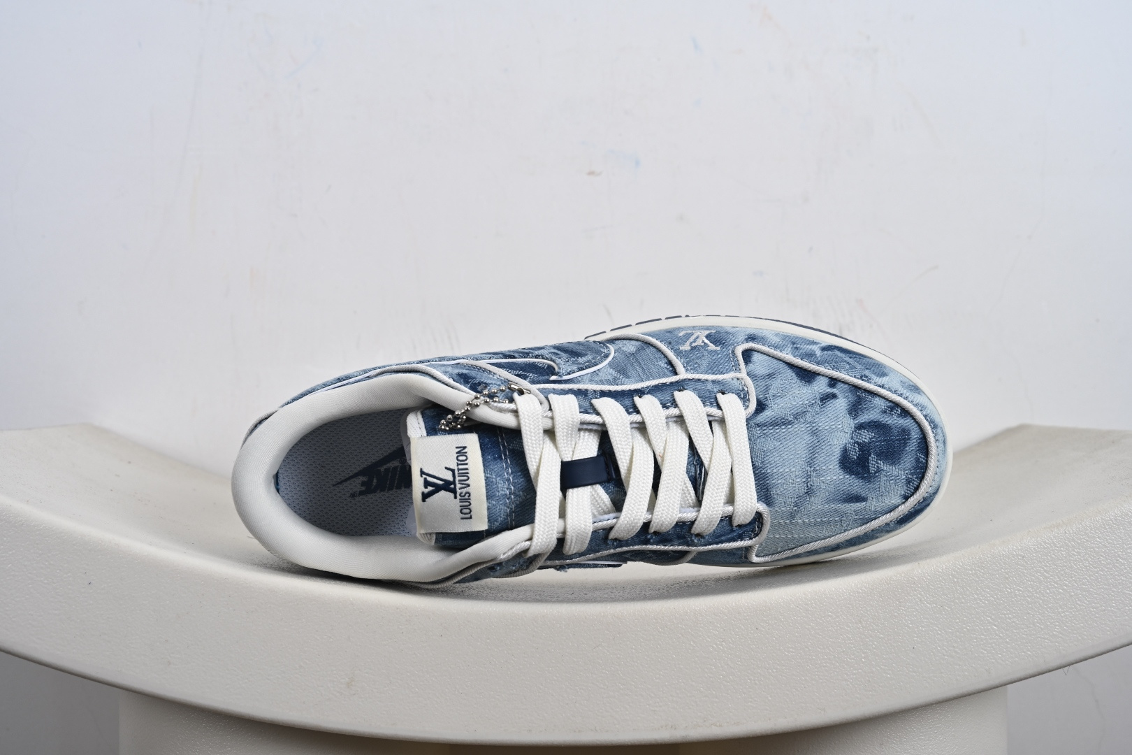 NK SB Dunk Low 联名 淡蓝牛仔 周年高端定制 低帮休闲板鞋 SC0601-468