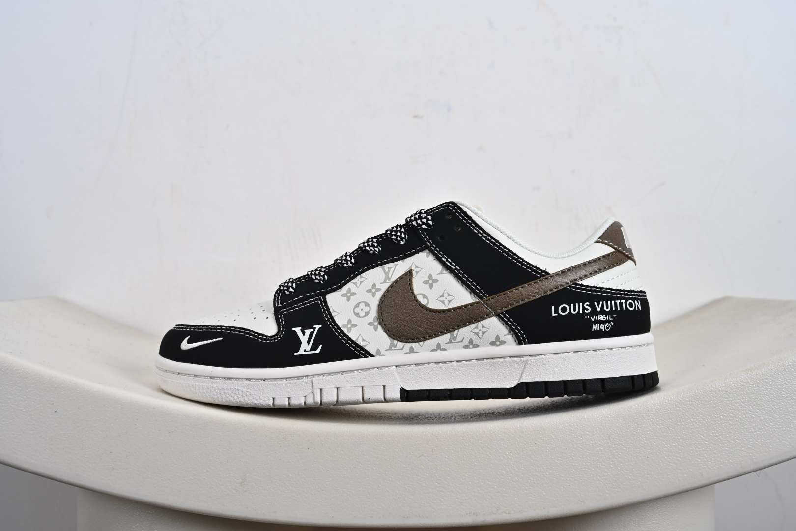 Air Jordan 1 Low × 联名 高端定制 低帮复古篮球鞋 CS1688-130