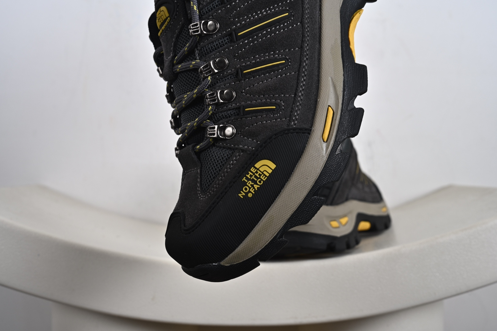 240 著名户外品牌-北面/The North Face Cedar Mesa Low 雪松梅萨系列低帮系带户外风徒步登山运动训练鞋