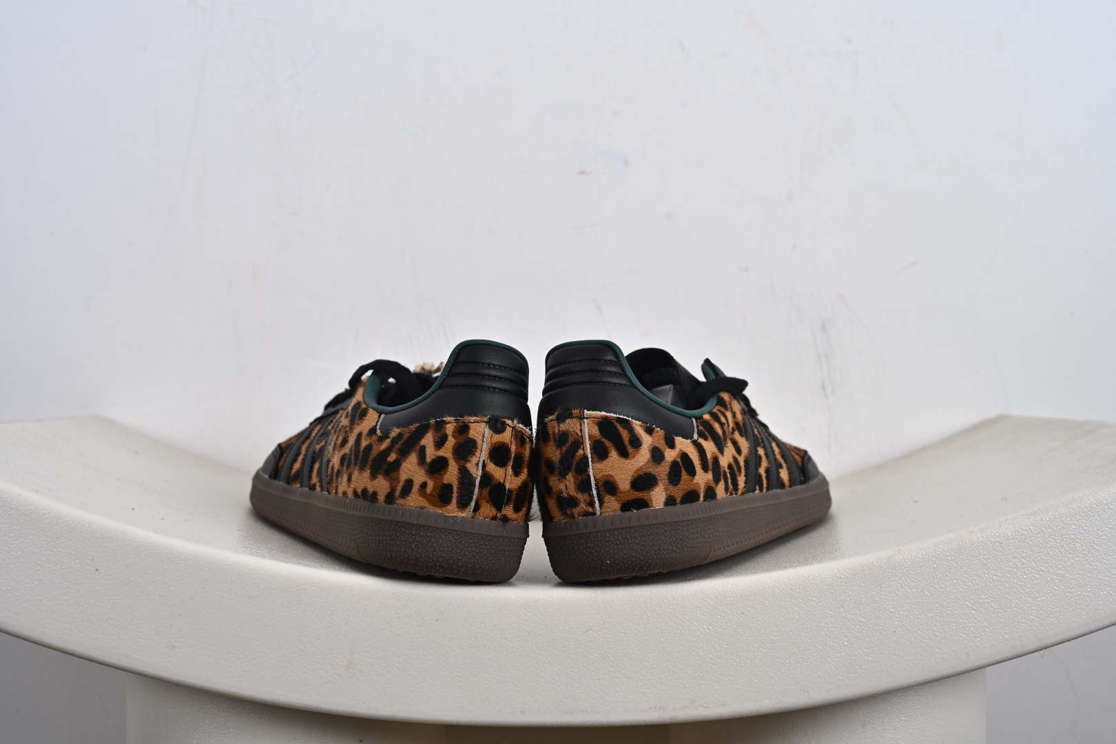 Adidas Samba 阿迪三叶草休闲板鞋 JI2735-Top High Quatity Cheap Sneakers Fashion Clothing Clothes Bags handbags Shoes of all Brand wholesale With The best Quality And Beautiful Price from China Factory Chinese suppliers wholesaler seller Adidas Samba 阿迪三叶草休闲板鞋 JI2735