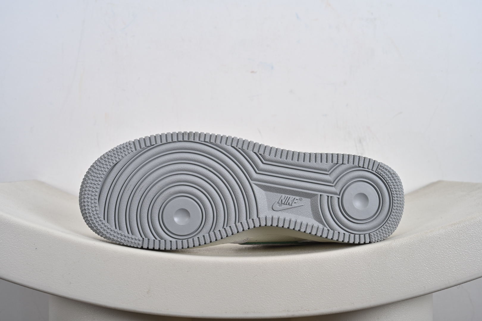 NIke Air Force 1 '07 Low 空军一号低帮 运动鞋 休闲鞋 YF9511-802