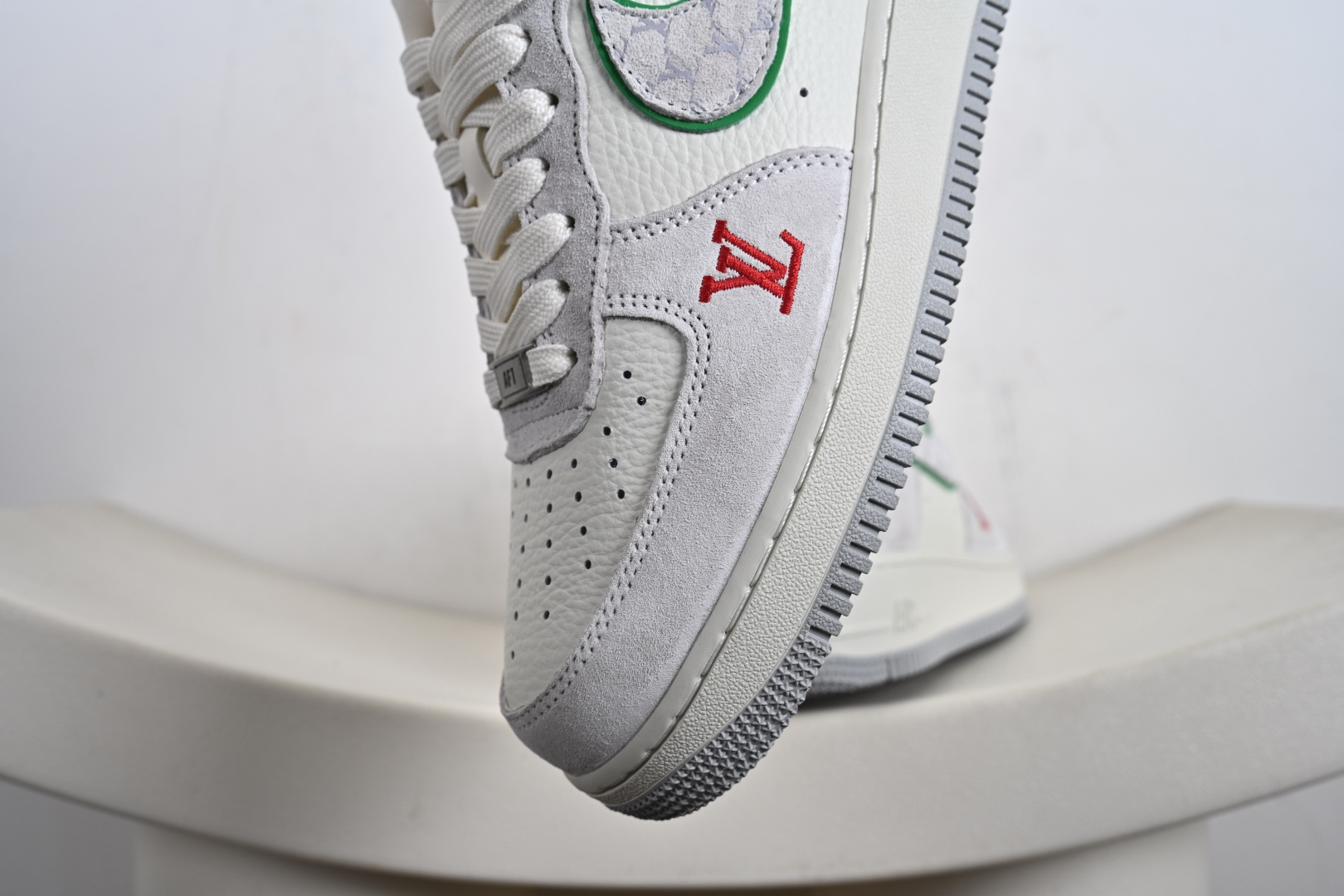 NIke Air Force 1 '07 Low 空军一号低帮 运动鞋 休闲鞋 YF9511-802