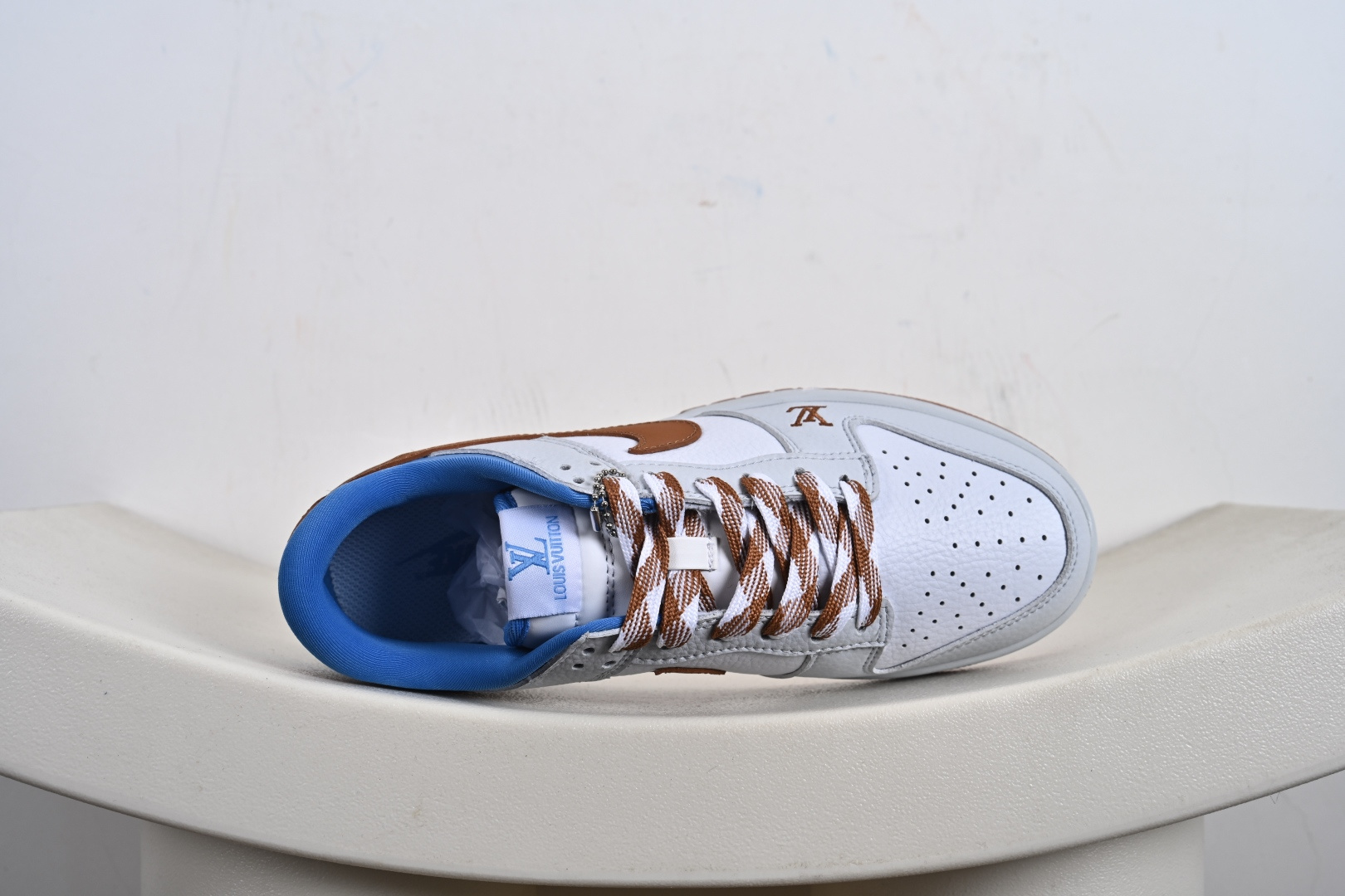 Nike SB Dunk Low LV联名 白灰棕蓝 周年高端定制 低帮休闲板鞋 SC0601-474