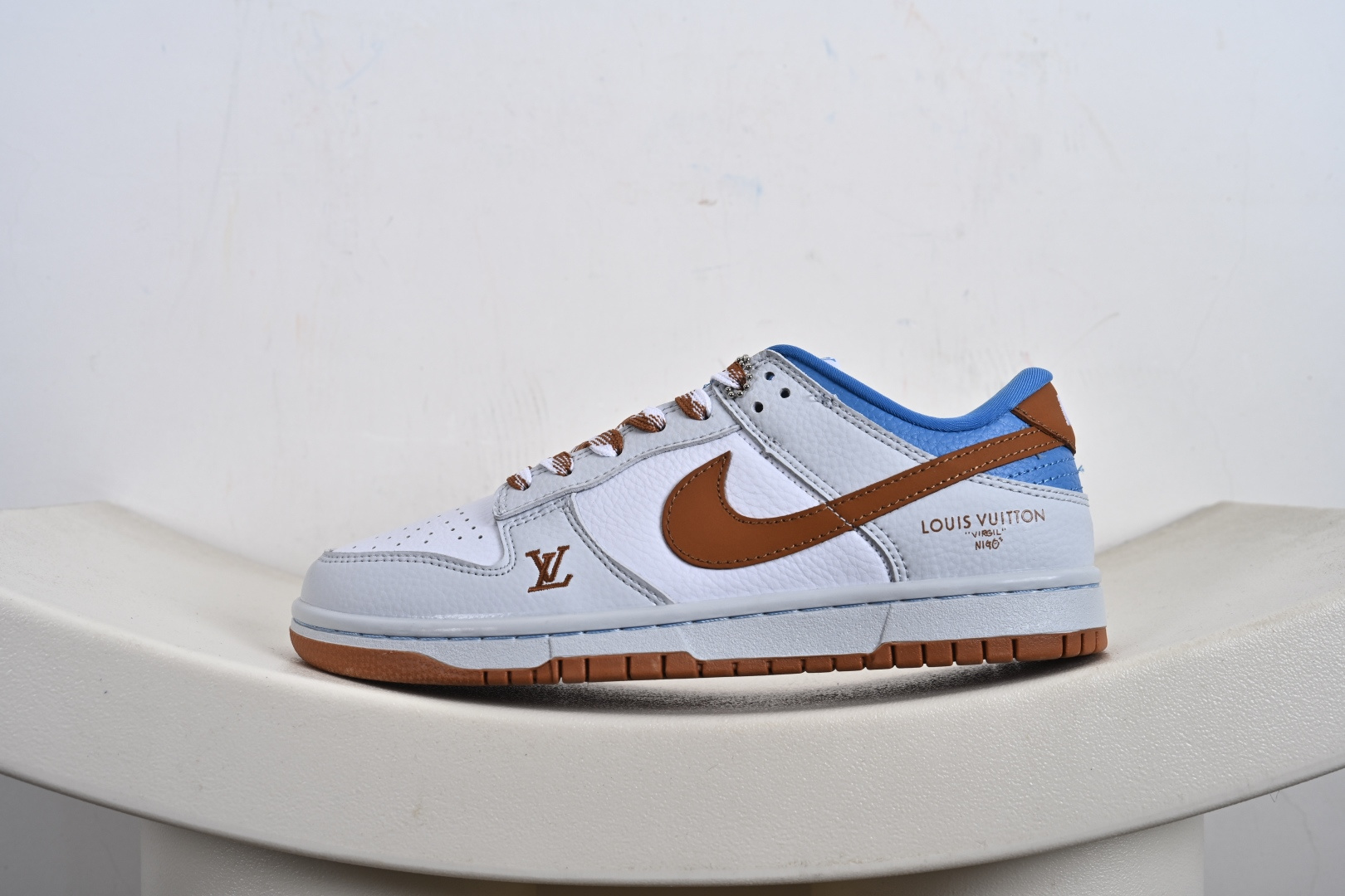 Nike SB Dunk Low LV联名 白灰棕蓝 周年高端定制 低帮休闲板鞋 SC0601-474