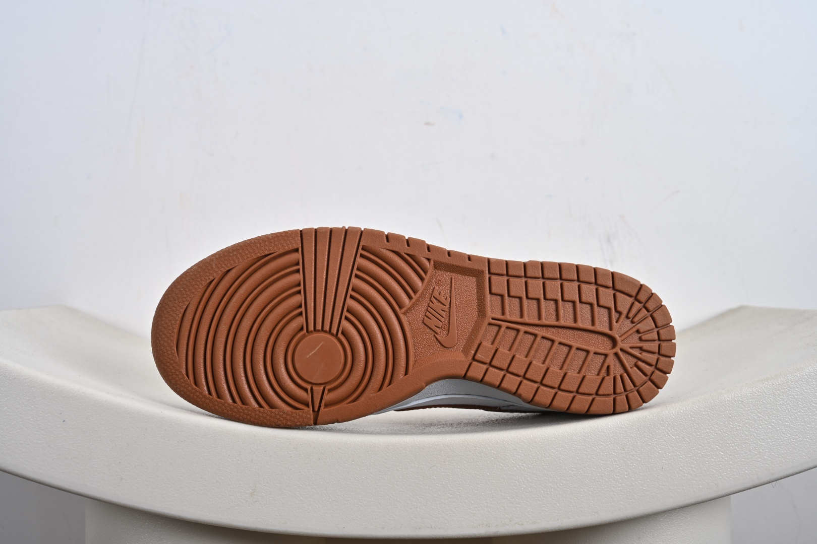 Nike SB Dunk Low LV联名 白灰棕蓝 周年高端定制 低帮休闲板鞋 SC0601-474