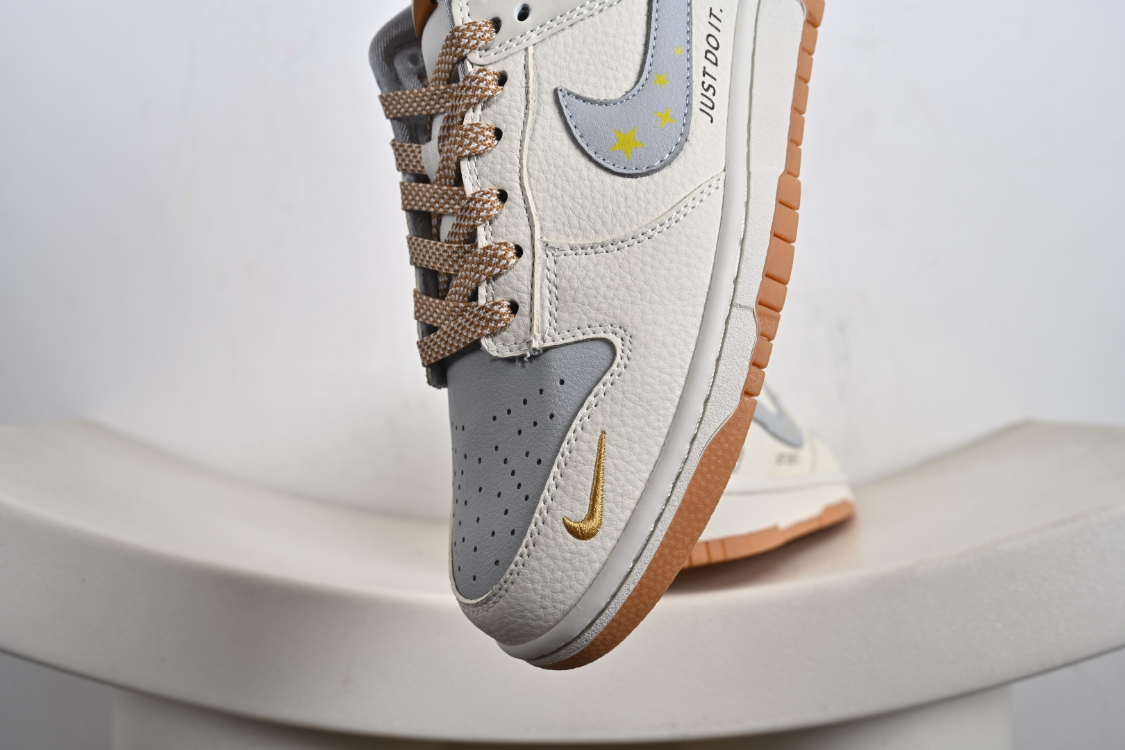 Nike SB Dunk Low ”Ju Do It” LW1818-122