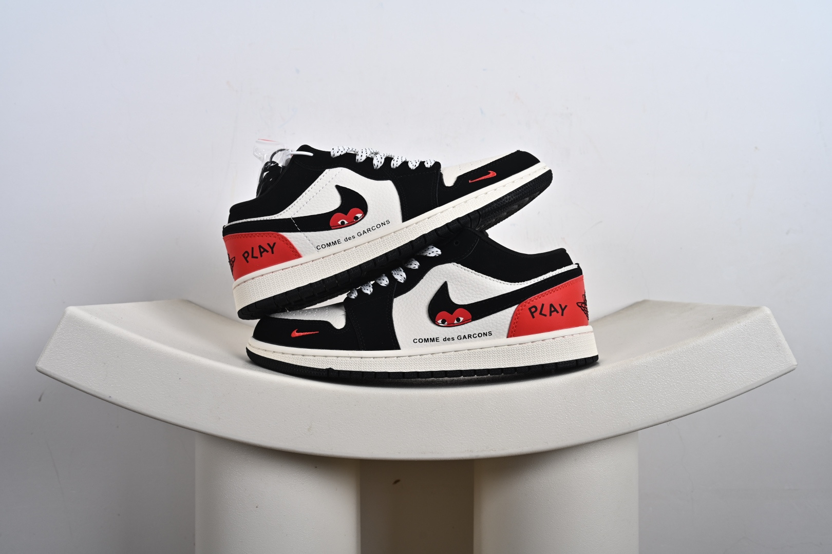 260 Nike Jordan Air Jordan 1 “川久保玲联名——米黑红” 高端定制 乔丹低帮休闲板鞋 LJ8888-005