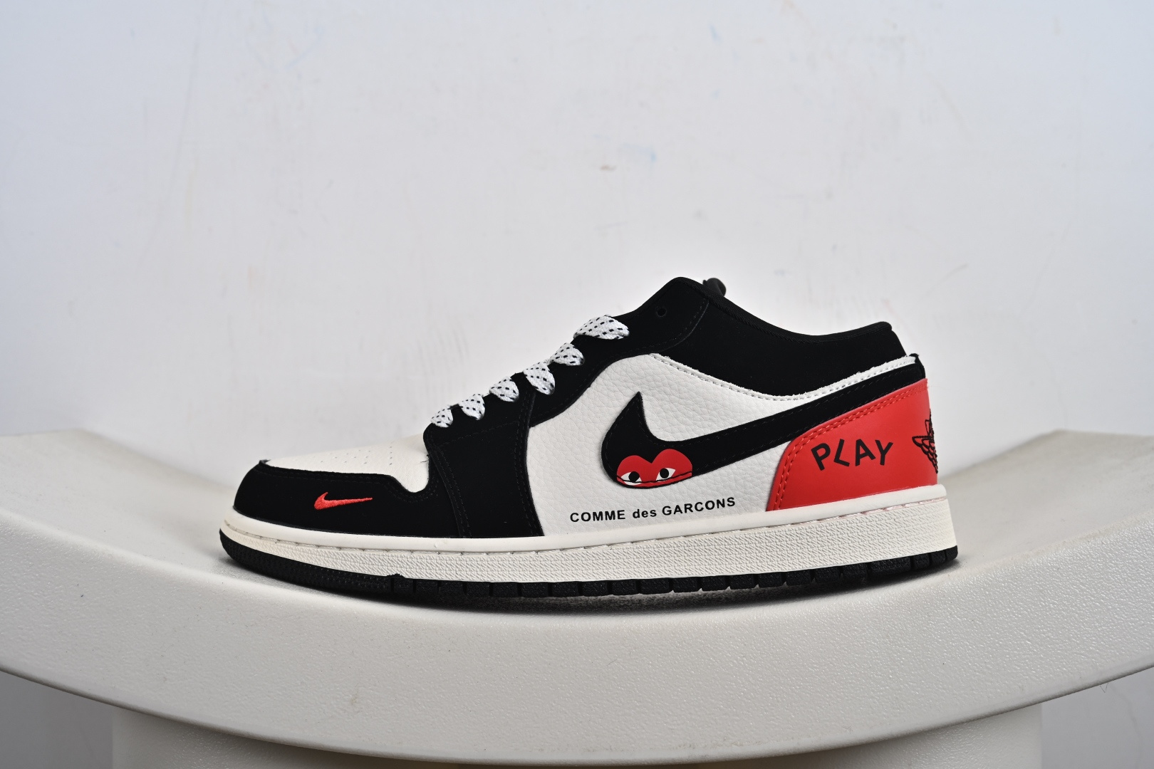 260 Nike Jordan Air Jordan 1 “川久保玲联名——米黑红” 高端定制 乔丹低帮休闲板鞋 LJ8888-005