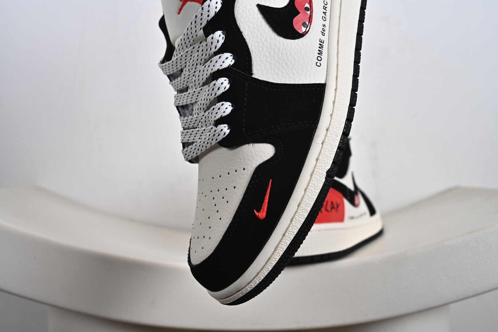 260 Nike Jordan Air Jordan 1 “川久保玲联名——米黑红” 高端定制 乔丹低帮休闲板鞋 LJ8888-005