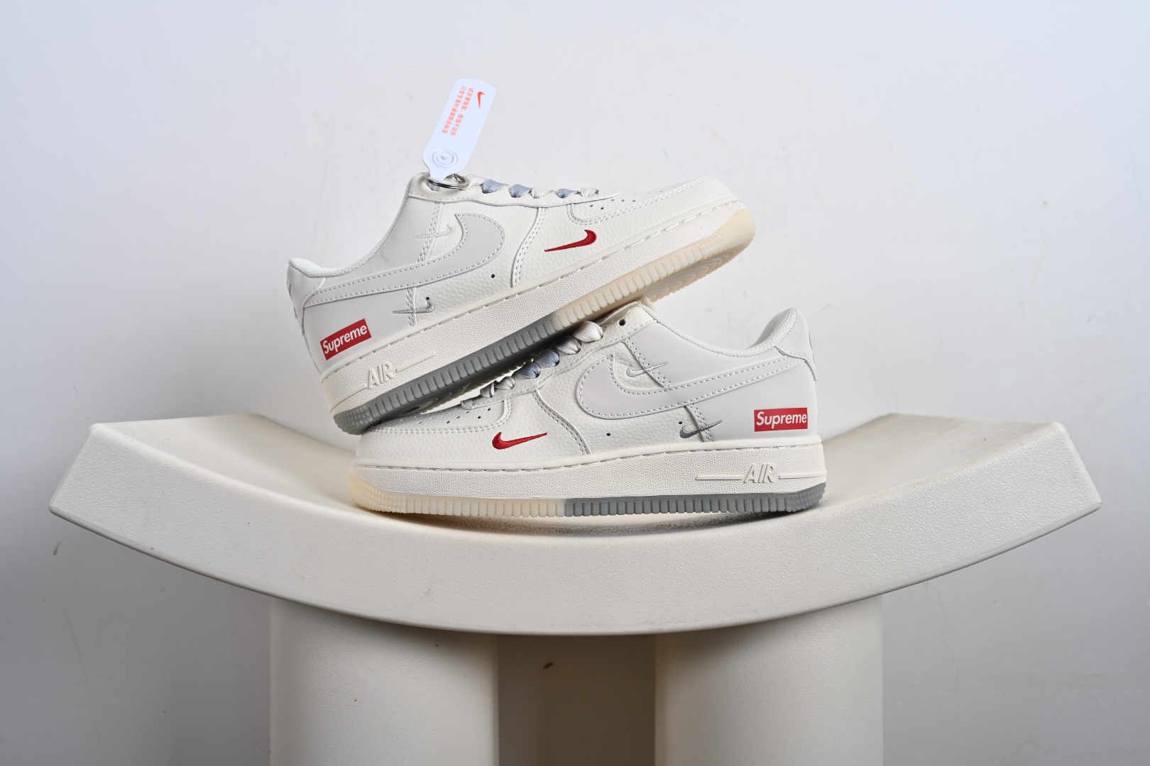 240 NIke Air Force 1 '07 Low 空军一号低帮 运动鞋 休闲鞋 XX3168-178-Chinese UA Cheap High Quatity Brand Clothes Bags handbags Sneakers wholesale wholesaler seller from China Factory suppliers Fashion Clothing Shoes best Quality Beautiful Price 240 NIke Air Force 1 '07 Low 空军一号低帮 运动鞋 休闲鞋 XX3168-178