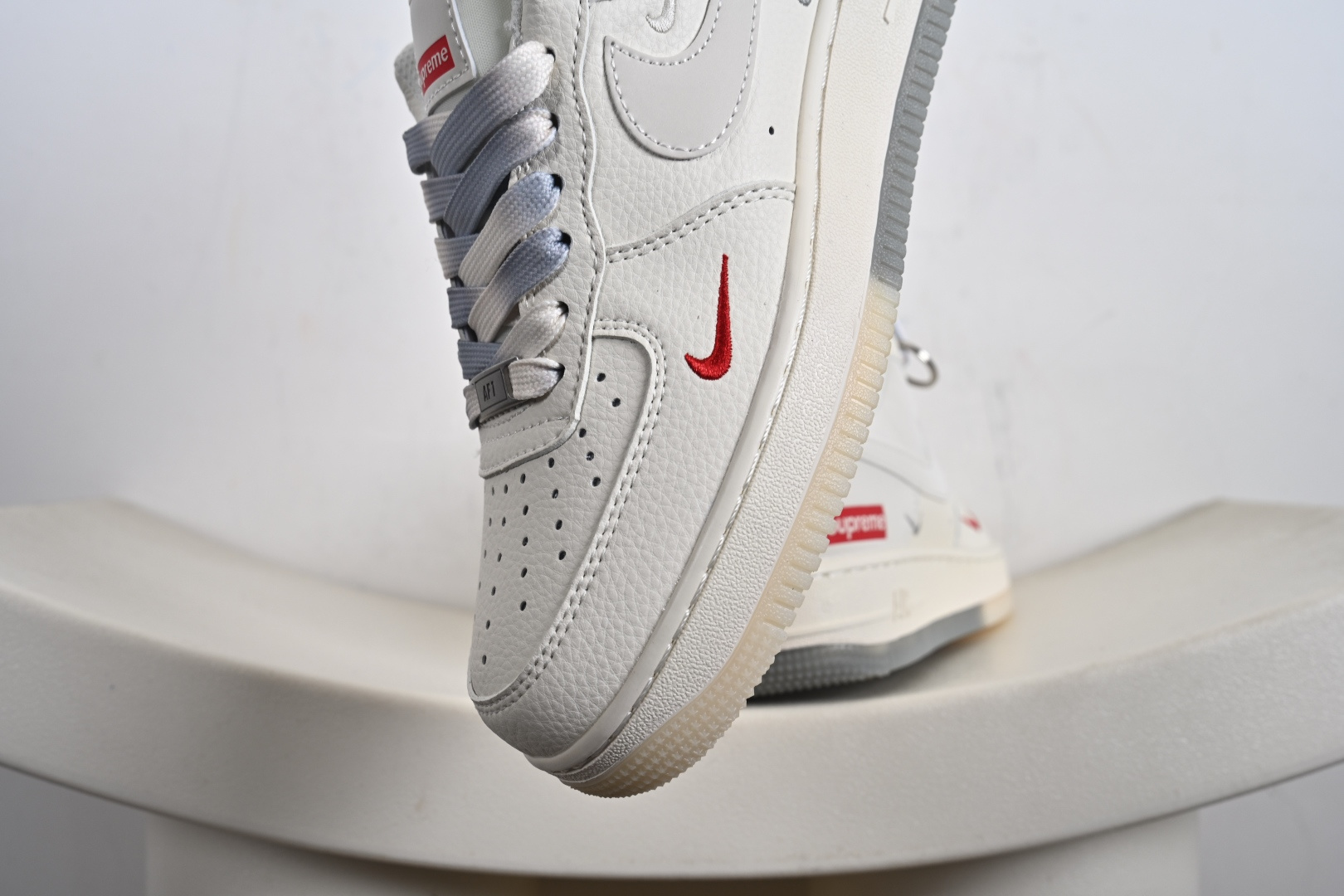 240 NIke Air Force 1 '07 Low 空军一号低帮 运动鞋 休闲鞋 XX3168-178-Chinese UA Cheap High Quatity Brand Clothes Bags handbags Sneakers wholesale wholesaler seller from China Factory suppliers Fashion Clothing Shoes best Quality Beautiful Price 240 NIke Air Force 1 '07 Low 空军一号低帮 运动鞋 休闲鞋 XX3168-178