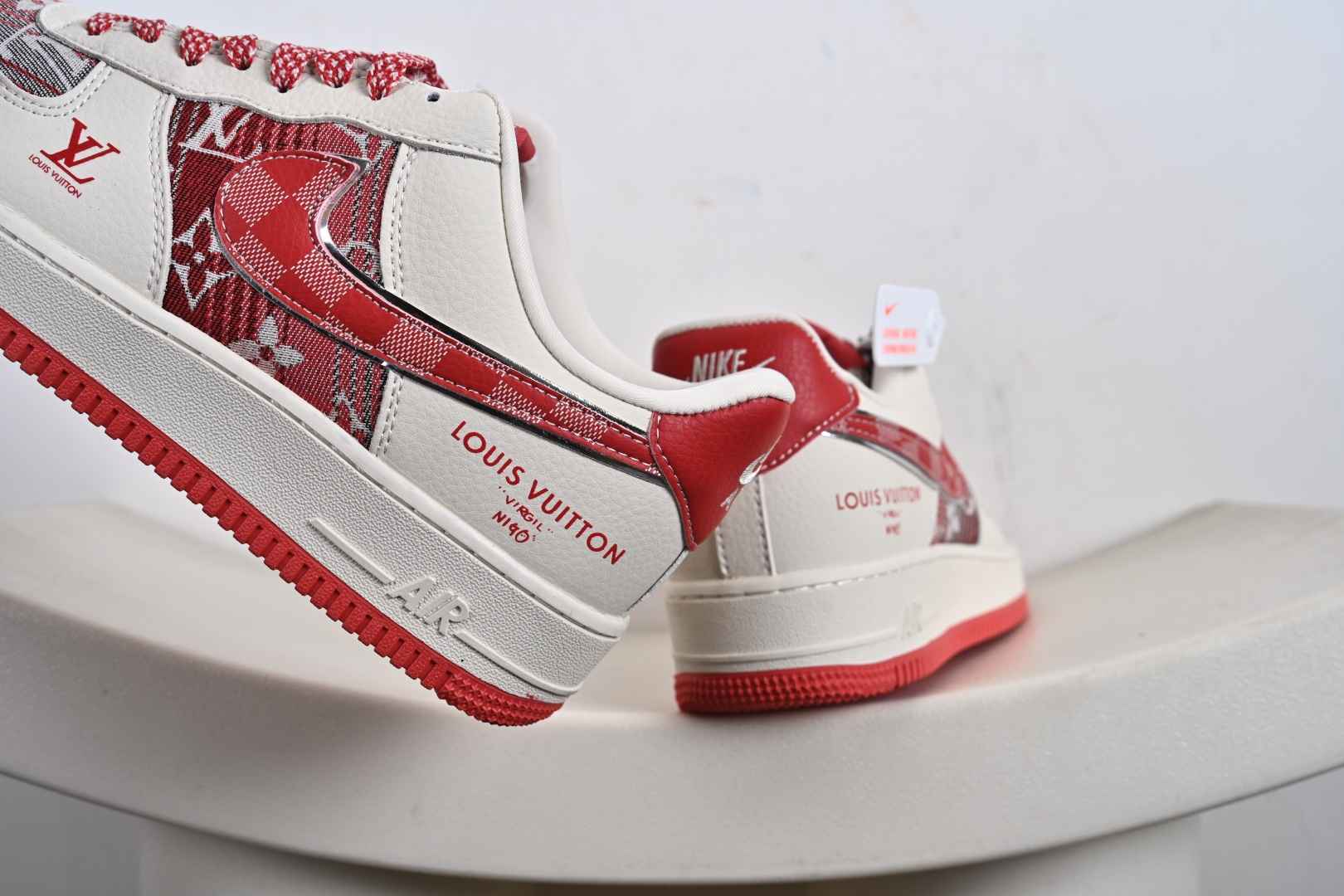 240 高端定制Nike Air Force 1 '07 Low “路易威登LV联名--- 白红帆布印花” 高端定制 低帮休闲板鞋 XL1979-109