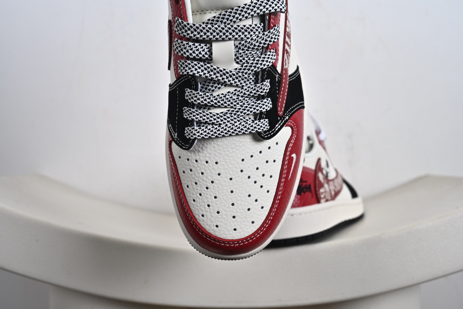 高端定制Air Jordan 1 Low AJ1 乔1 倒钩联名款 低帮复古篮球鞋 HS8068-060