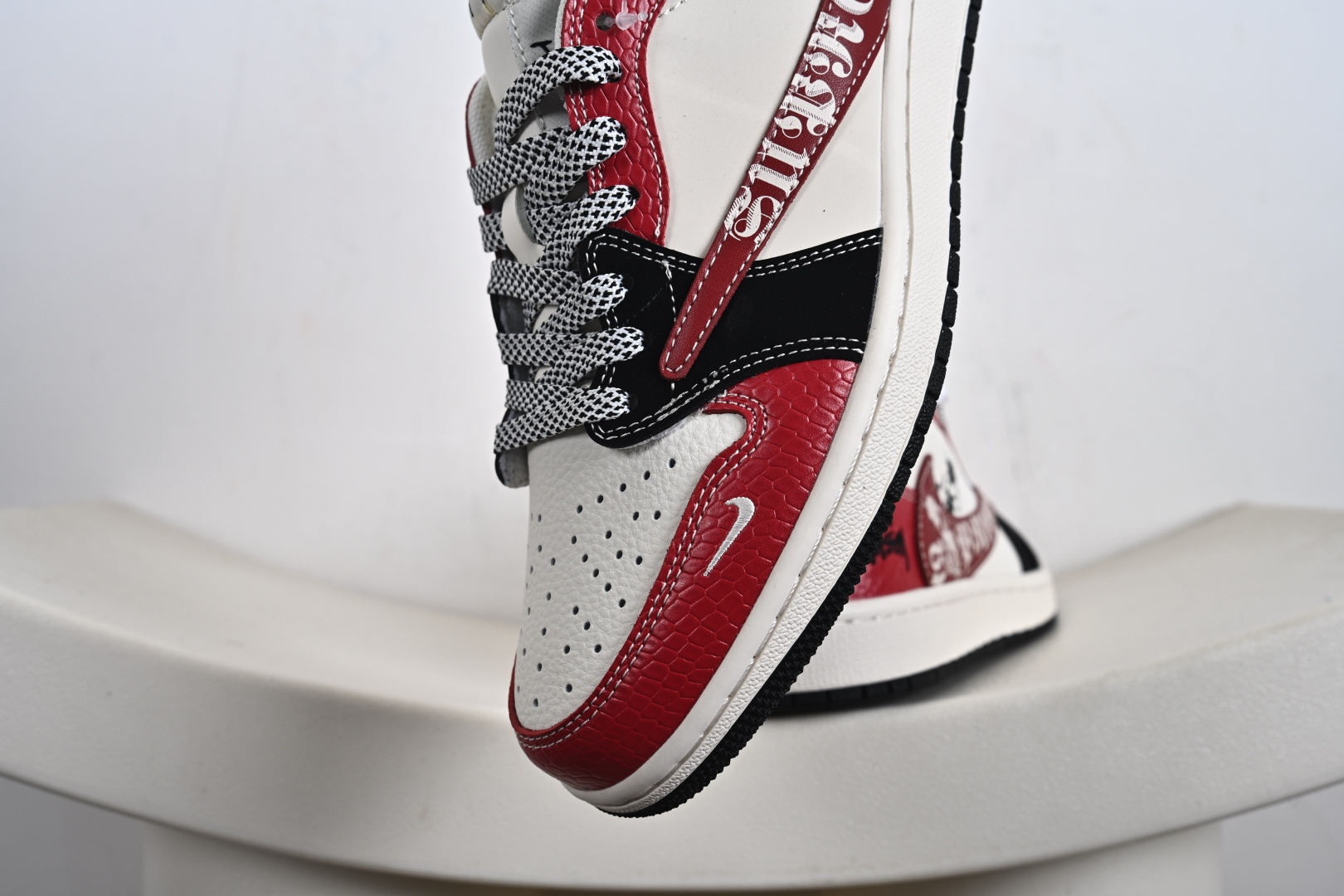 高端定制Air Jordan 1 Low AJ1 乔1 倒钩联名款 低帮复古篮球鞋 HS8068-060