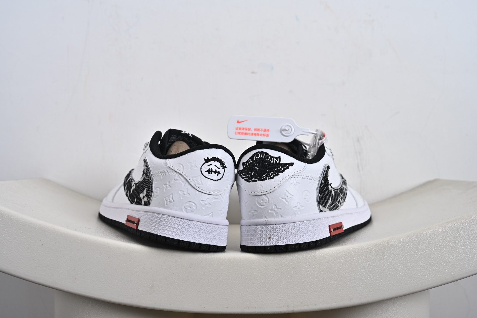 Travis Scott x Fragment Design x Jordan Air Jordan 1 Low SP “路易威登LV联名---纯白黑立体LV印花” XS2025-077