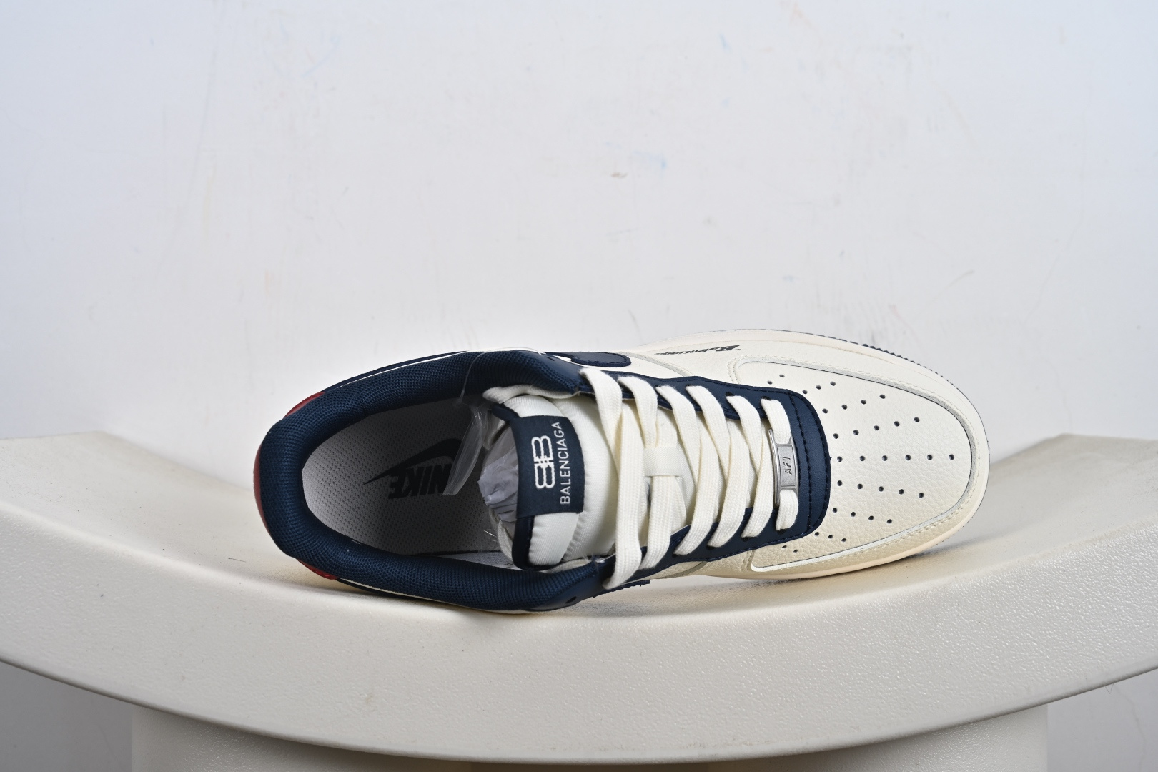 240 高端定制Nike Air Force 1 '07 Low “巴黎世家联名------ 米白红蓝钩” 高端定制 低帮休闲板鞋 XD2588-604